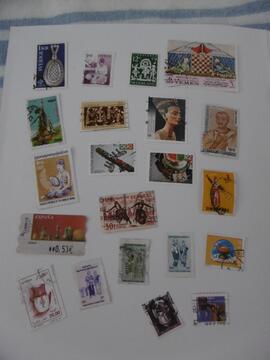 Timbres sur les traditions LOT 1