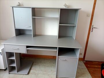 Bureau gris