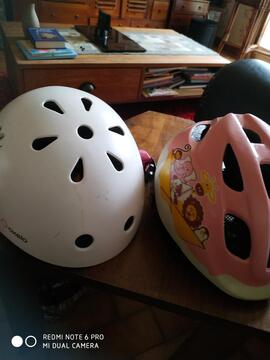 2 Casques enfants 3/4 ans