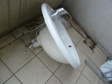 Lavabo + robinet/flexibles