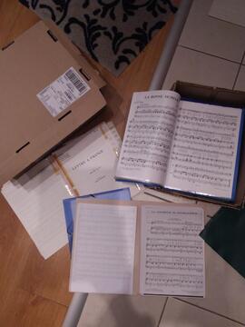 cartons de partitions de musique