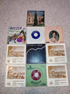 Lot de 10 disques vinyles 45 tours