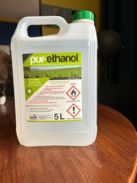 Donne 4 bidons d’éthanol. 4 x 5 litres