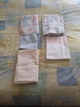 Draps petit lit à barreaux