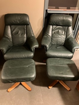 Deux fauteuils cuirs