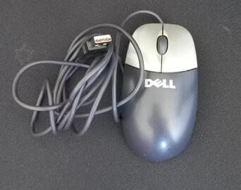 [Pour Josy] Souris usb, marque Dell