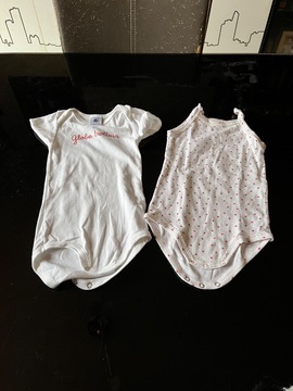 Lot de bodies ( Petit bateau )