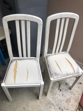 2 chaises à refaire