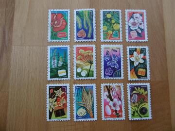 Série timbres Fleurs et douceurs 2022