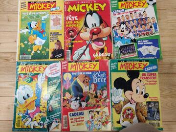 lot revues Mickey