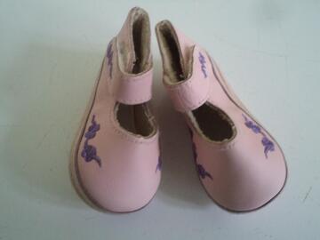 chaussures rose bébé