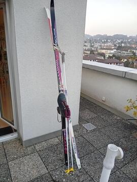 Skis de fond, avec bâtons et chaussures (44)