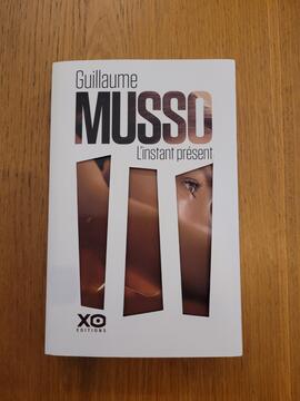 Livre Guillaume Musso grand format