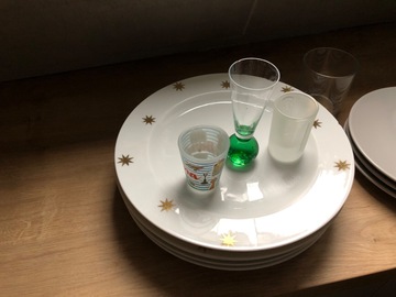 lot vaisselle assiette et verres