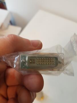 adaptateur DVI vers VGA