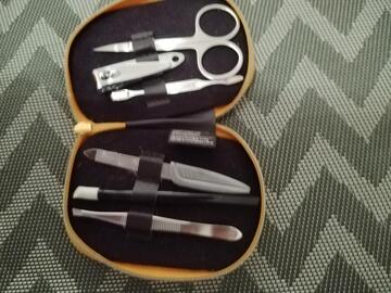 trousse pour les ongles