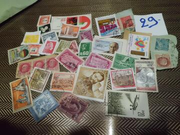 timbres monde lot 29