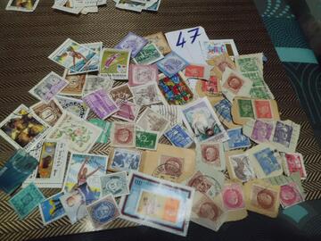 donne lot timbres lot 48