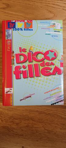 livre le dico des filles