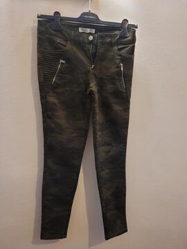 Pantalon Zara 38 camouflage