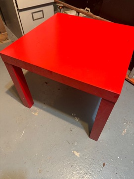 table basse rouge