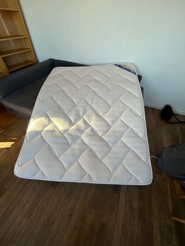 matelas 160x200 bon état