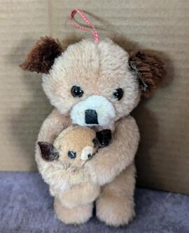 PELUCHE MAMAN CHIEN ET SON PETIT