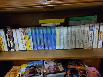 lot de cassettes VHS, originales et enregistrements