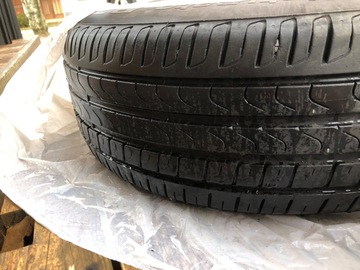 pneu 225/60 R17 99V