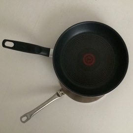 poêle TEFAL + adaptateur pour plaques induction