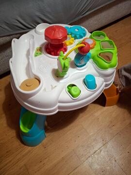 table de jeux pour enfant