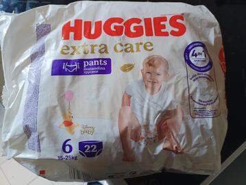 couches Huggies taille 6