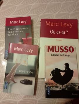 4 LIVRES