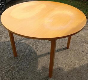 Table en bois