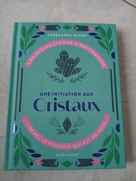 Livre initiation aux cristaux