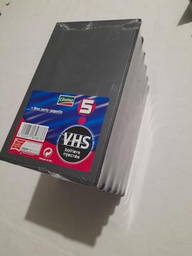 5 boitiers cassettes VHS vides