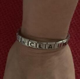 - Bracelet avec le prénom Claire