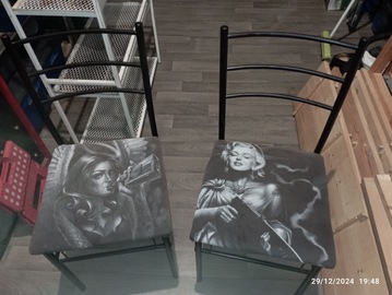 4 chaises de table avec coussin personnalisé