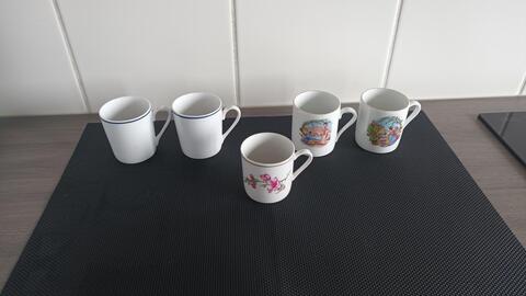 Lot Tasses