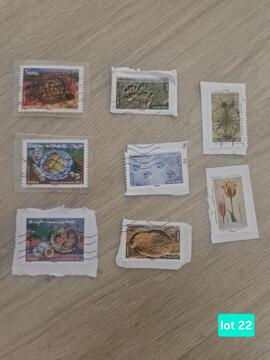 lot N°22. 8 timbres de France