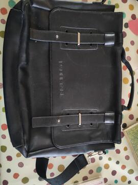 sac cartable noir en cuir paquetage. neuf