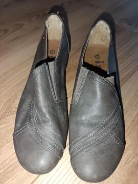 Chaussures grises taille 36