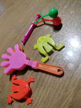 Lot petits jouets