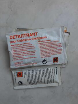 Sachets de détartrant pour machine à café