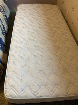 sommier + matelas en 90