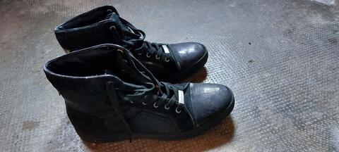 Chaussures hommes P43