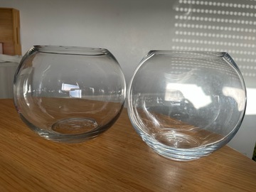 2 vases ronds en verre