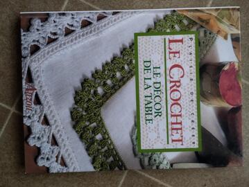 Livre " le crochet, décor de la table"