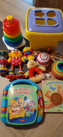 lot de jouets 1er age