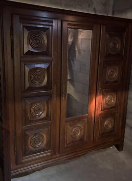 Armoire